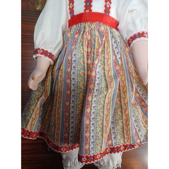 Vintage American Dreams Porcelain Doll/Musicbox Red White Blue Marta Poland - Picture 5 of 13